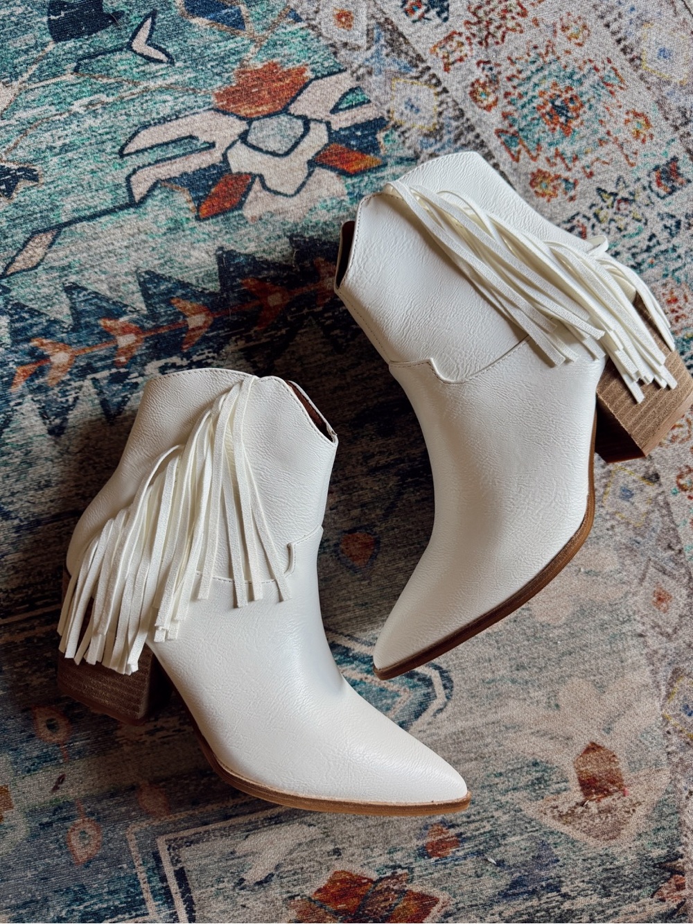 CCOCCI White Fringe Western Ankle Booties